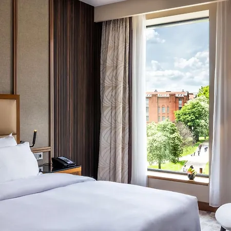 Hilton 5*